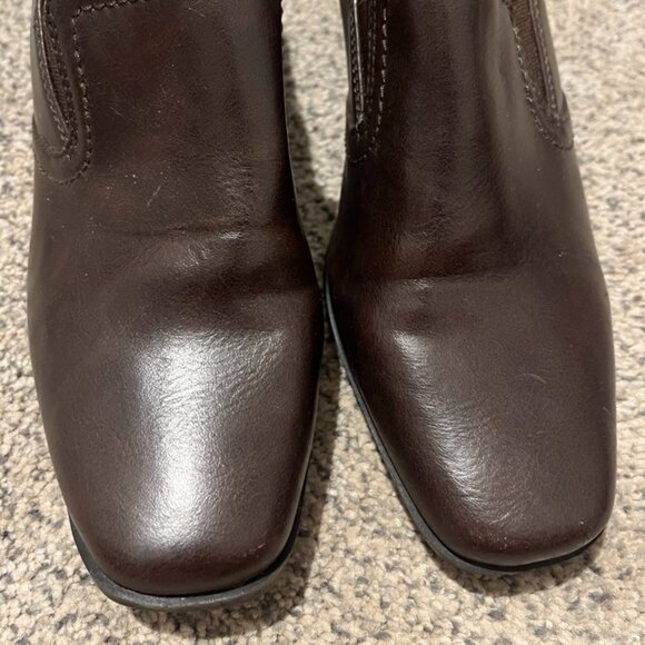 LIFE STRIDE CHOCOLATE LEATHER HEELS SZ 8M - Picture 1 of 7